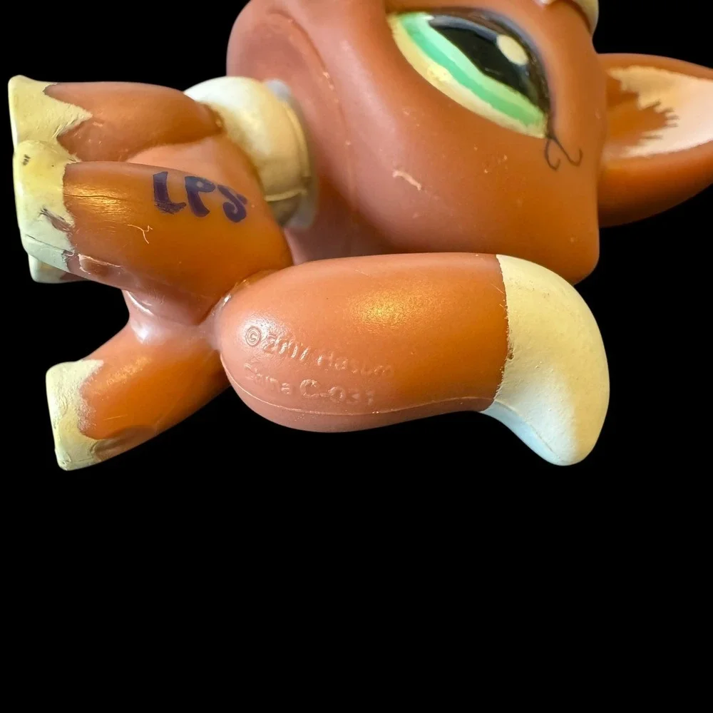Authentic Littlest Pet‎ Shop Red Fox #1126 LPS Brown Beige White Teal Dot Eyes